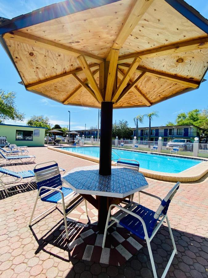 Gulf Way Inn Clearwater Ngoại thất bức ảnh